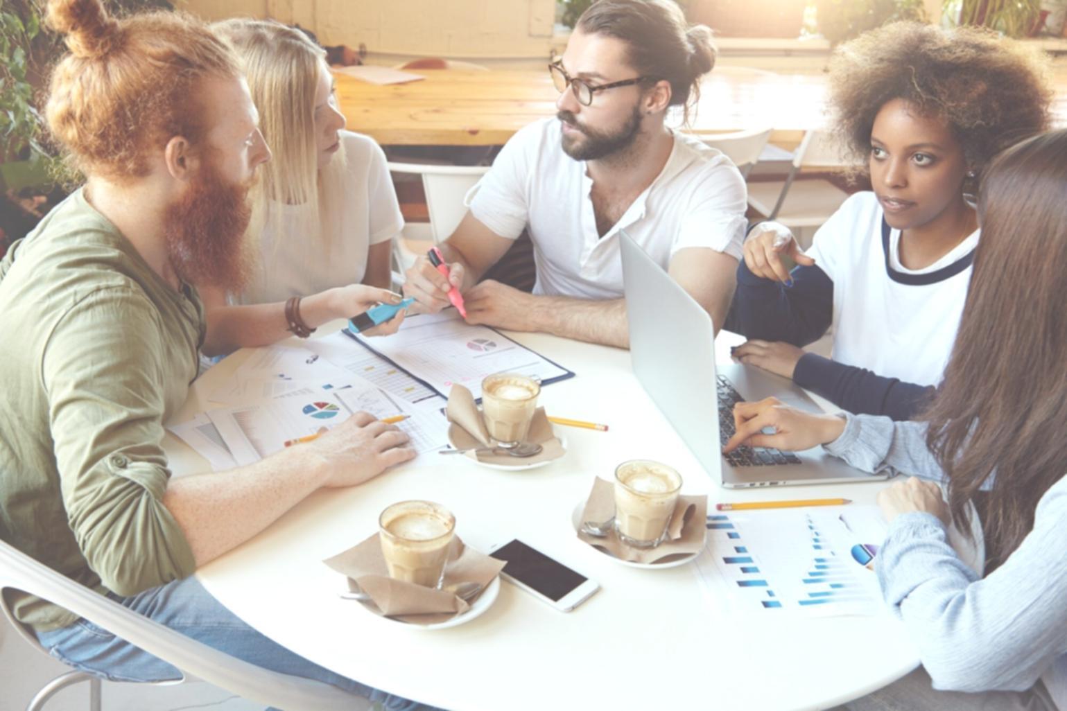 Consultation personnalisée avec analyse de documents financiers